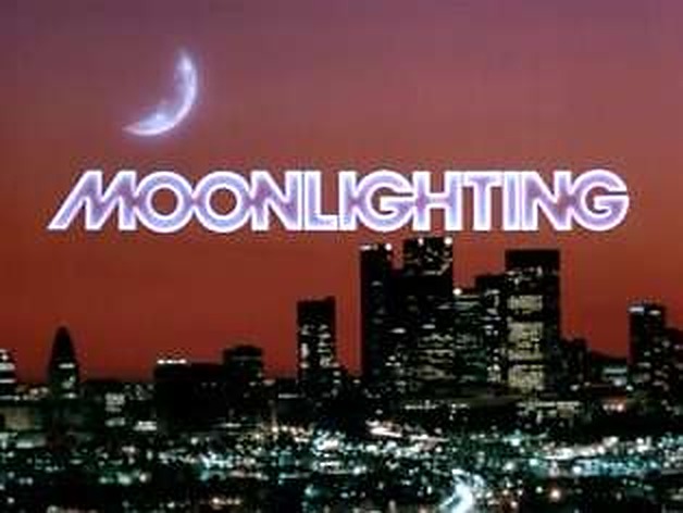 Moonlighting title card, crescent moon over the Los Angeles skyline